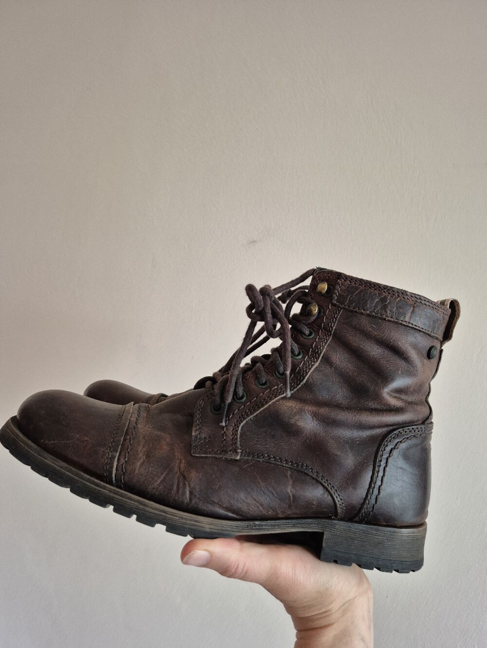 B2 Leather Boots Size 41 Brown Combat Style
